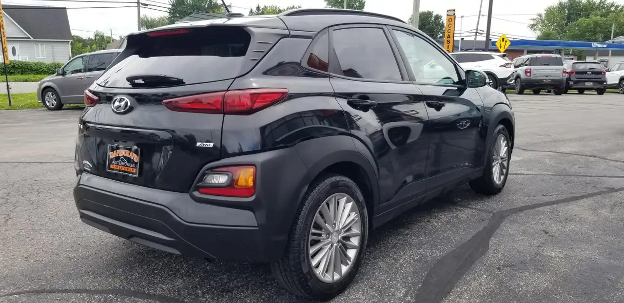 Hyundai KONA photo Hyundai KONA