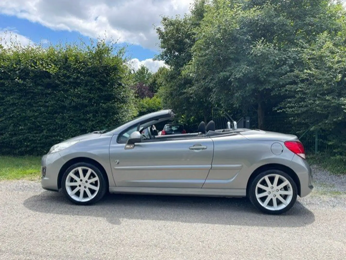 Peugeot 207 207 CC 1.6i Roland Garros SUPERBE!!! GARANTIE !!!! Argent - 2