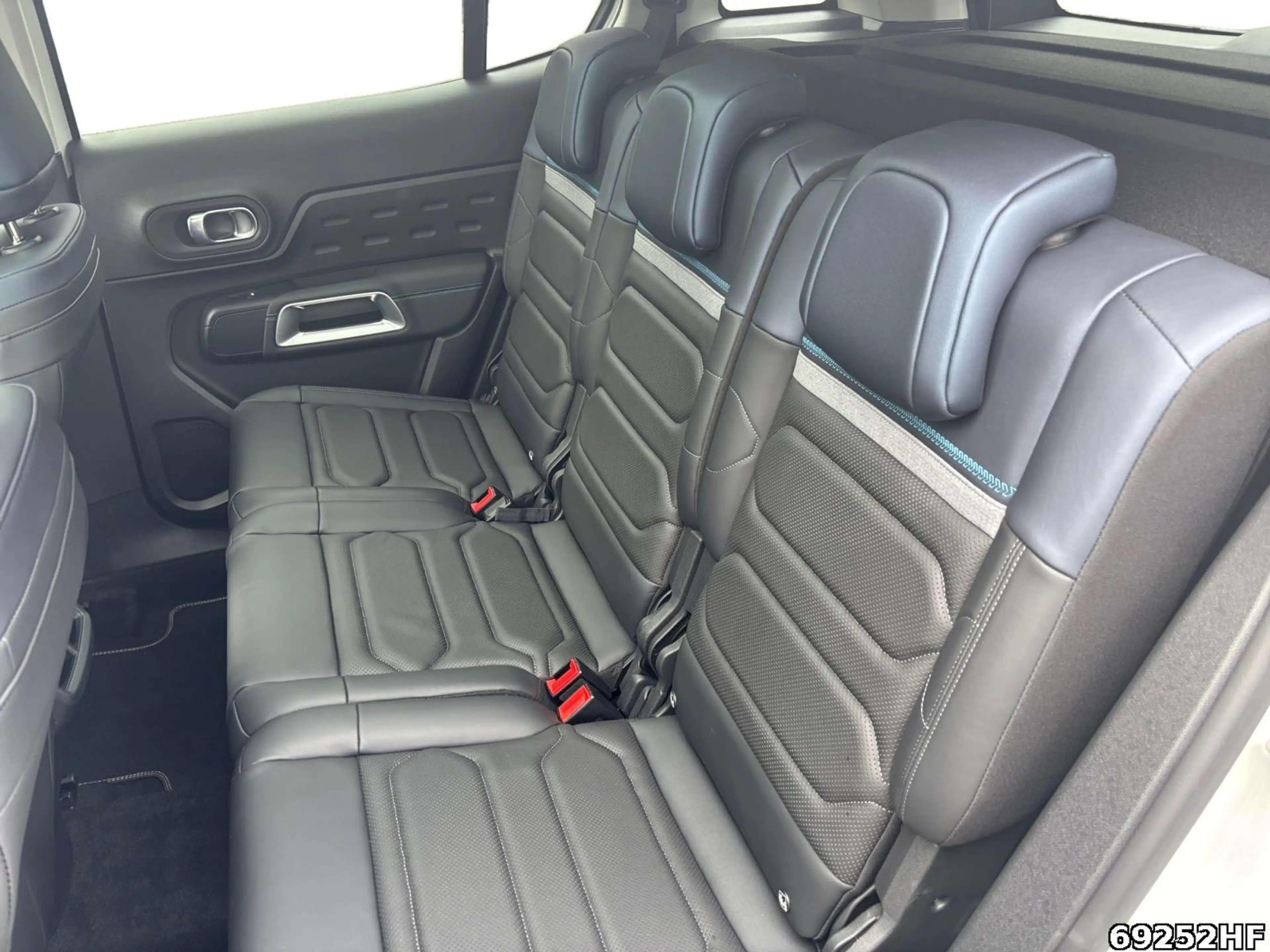 Citroen C5 Aircross Hybrid 136 ë-DSC6 Max*LED*PDC*NAVI* — photo 12