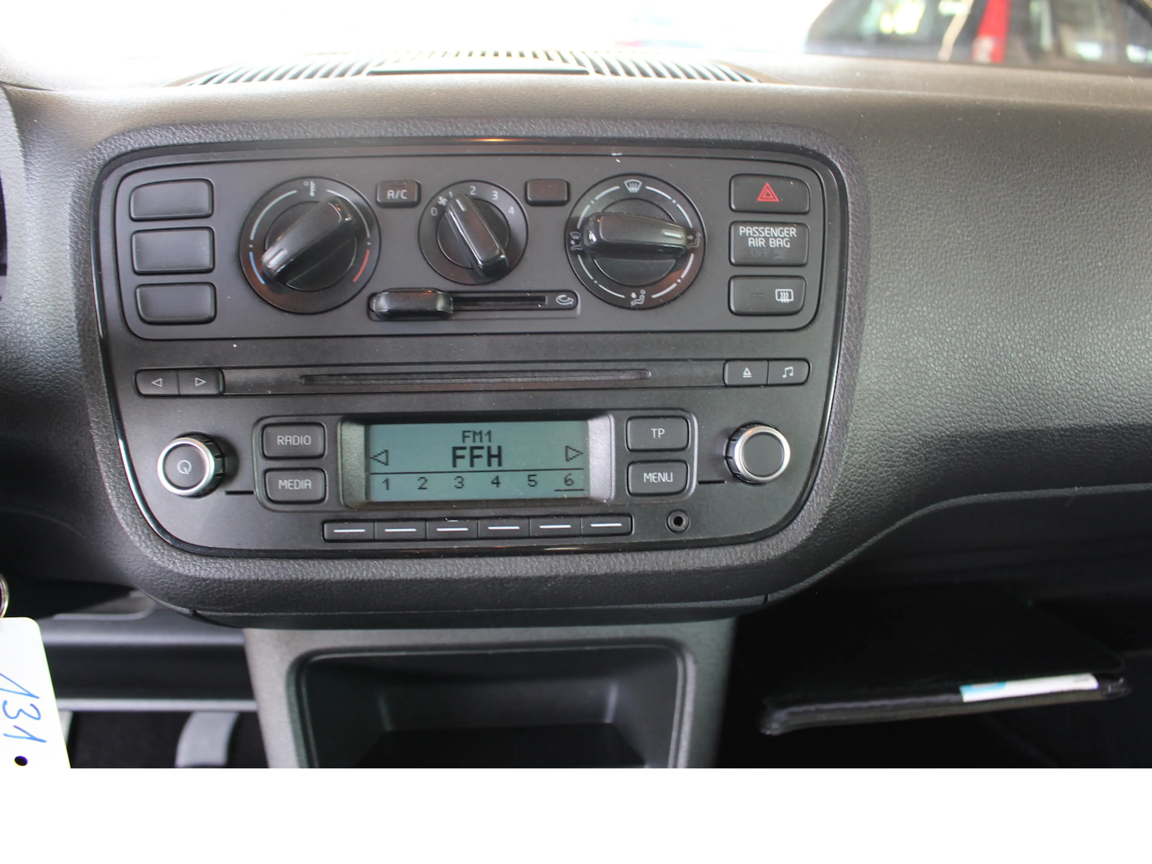 Skoda Citigo 1.0 *Klimaanlage*TÜV neu*TOP-Zustand* — photo 10