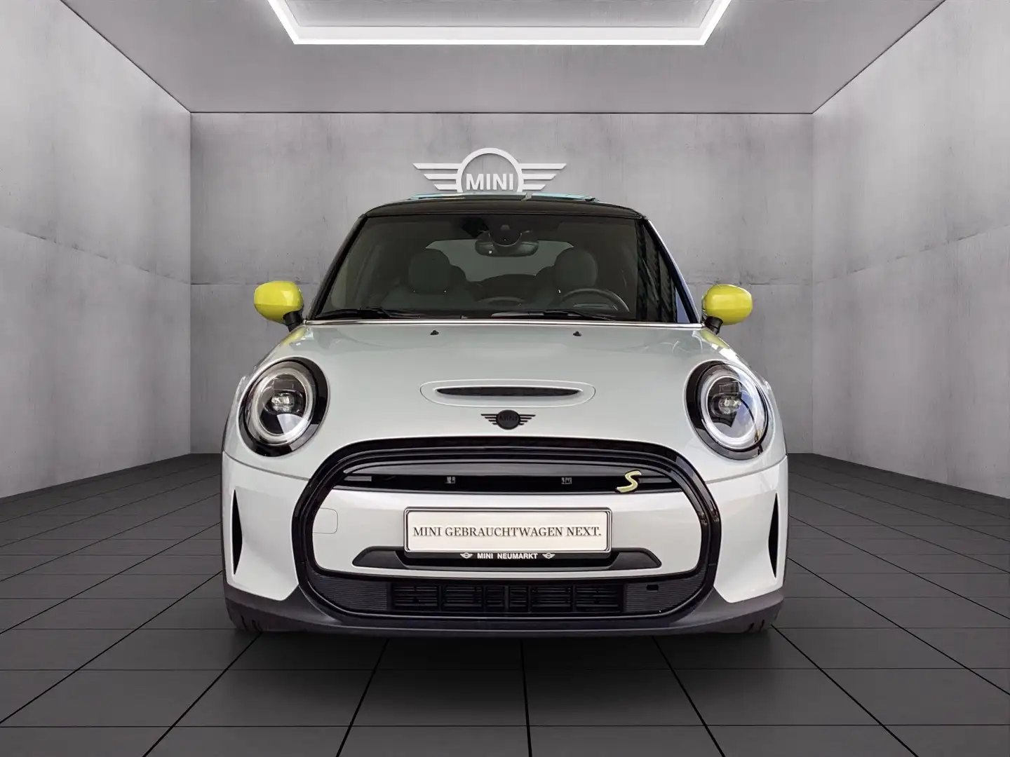 MINI Cooper SE 3-Türer Navi LED RFK PDC DAB Pano Silber - 2