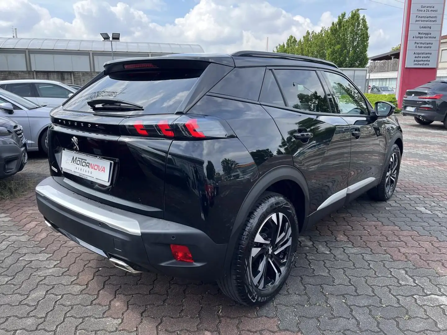 Peugeot 2008 1.2 puretech Allure s&s 130cv eat8 Nero - 2
