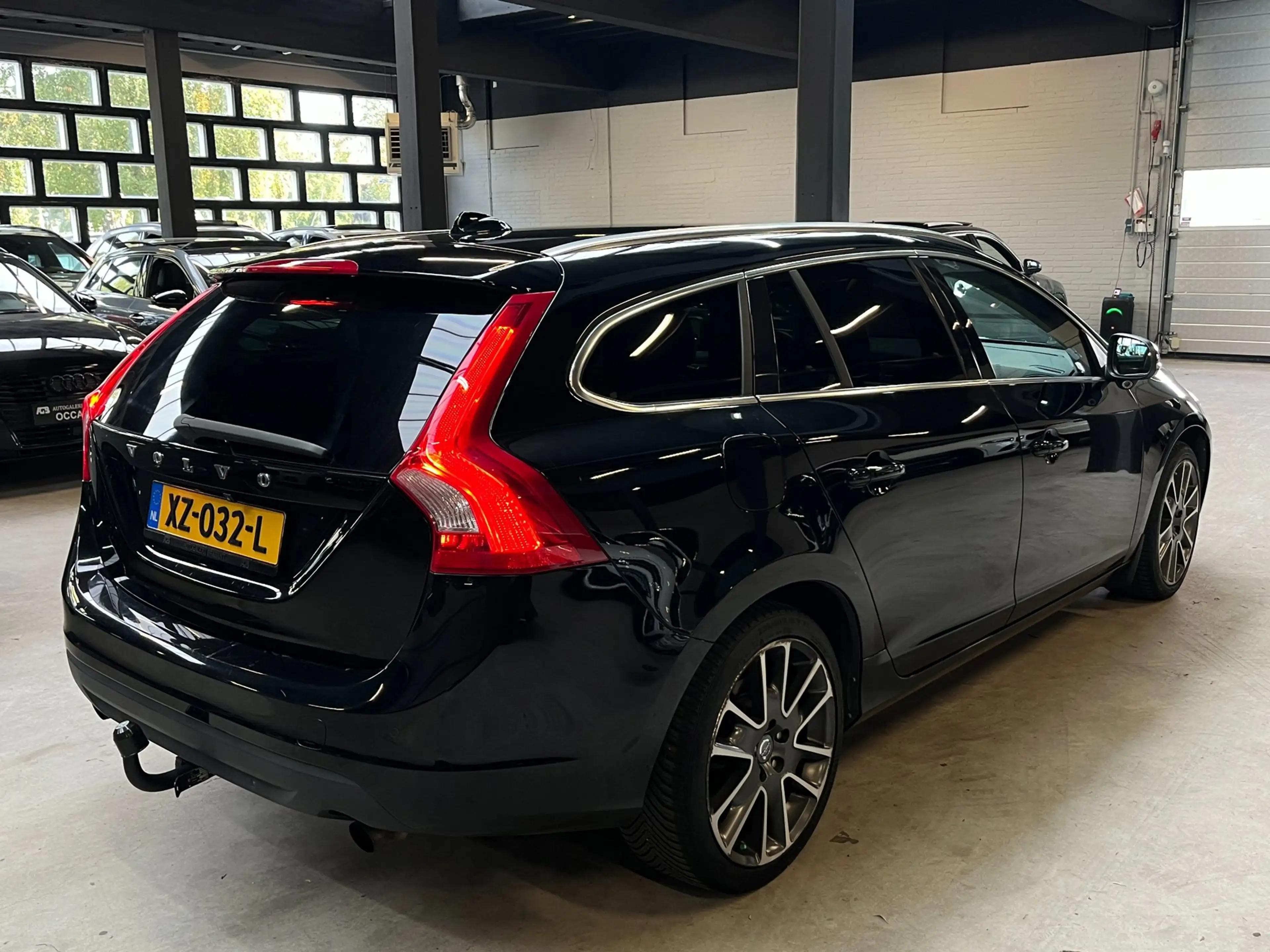 Volvo V60 1.6 T4F Summum /Dodehoek/Cruise/XenonLed/Stoelverw — photo 5