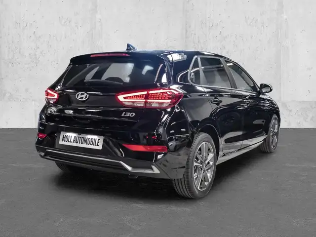 Hyundai I30 view 2