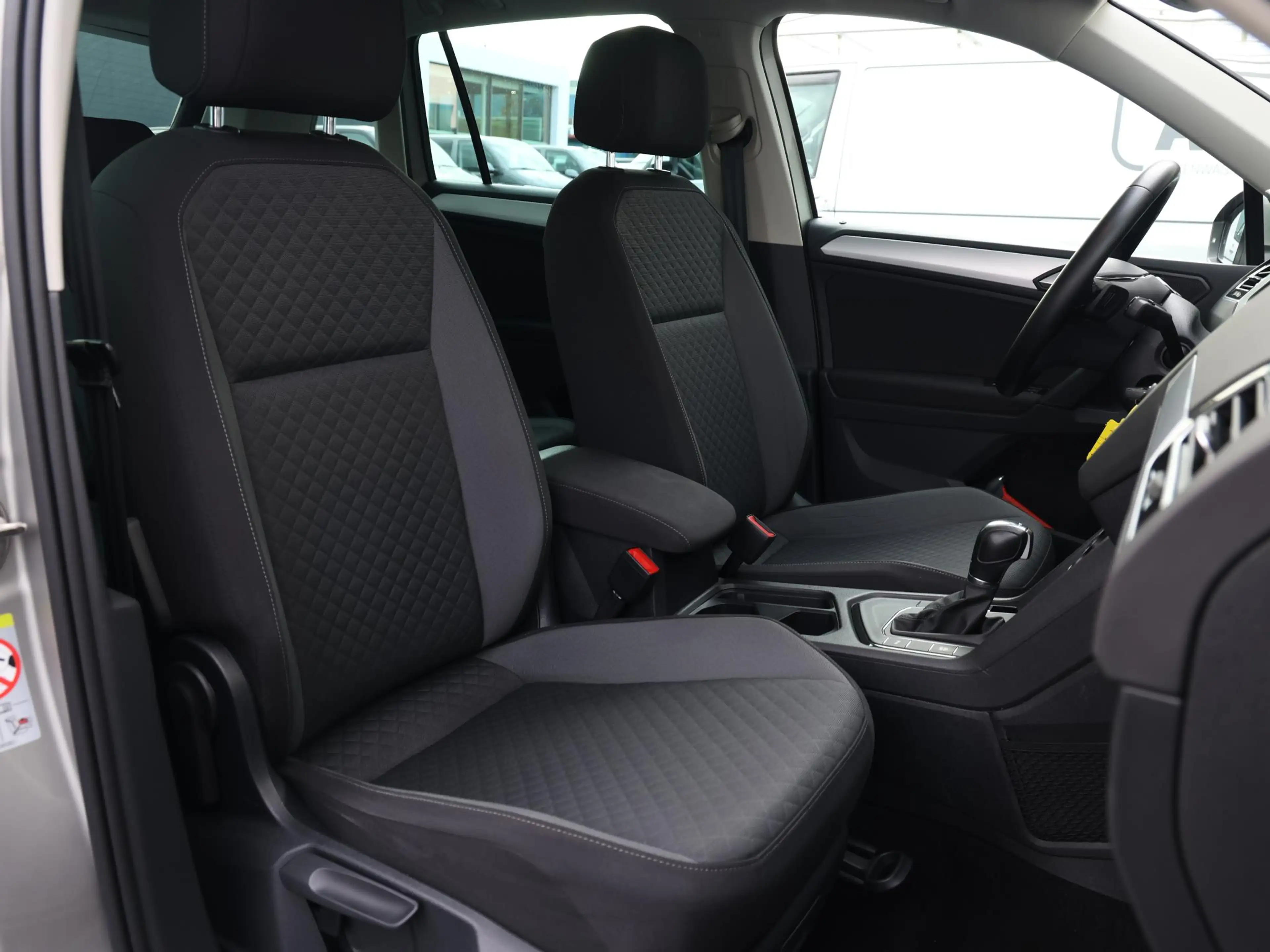 Volkswagen Tiguan 1.5 TSI ACT Comfortline Business 150PK DSG | Trekh — photo 8
