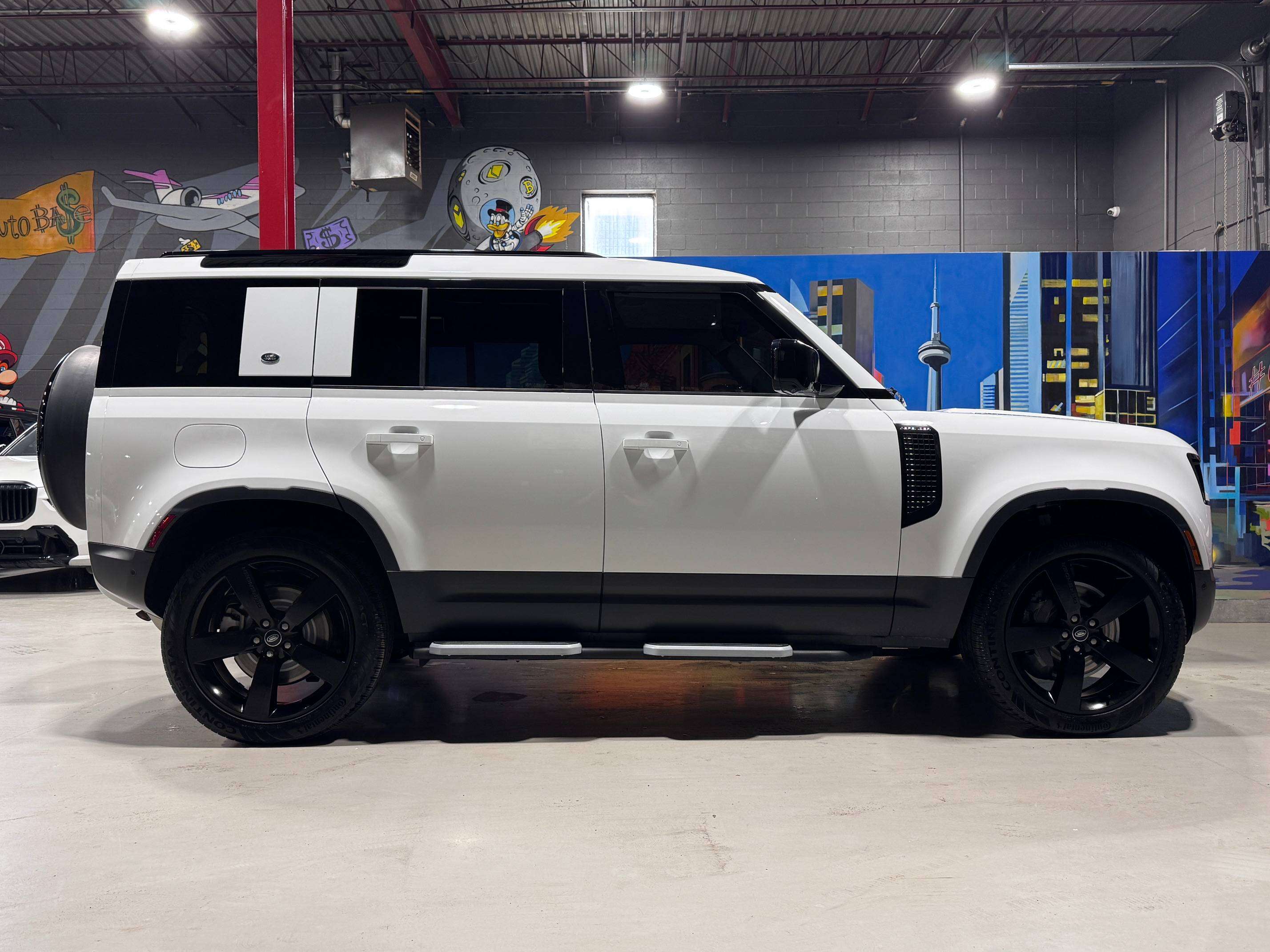 2023 Land Rover Defender