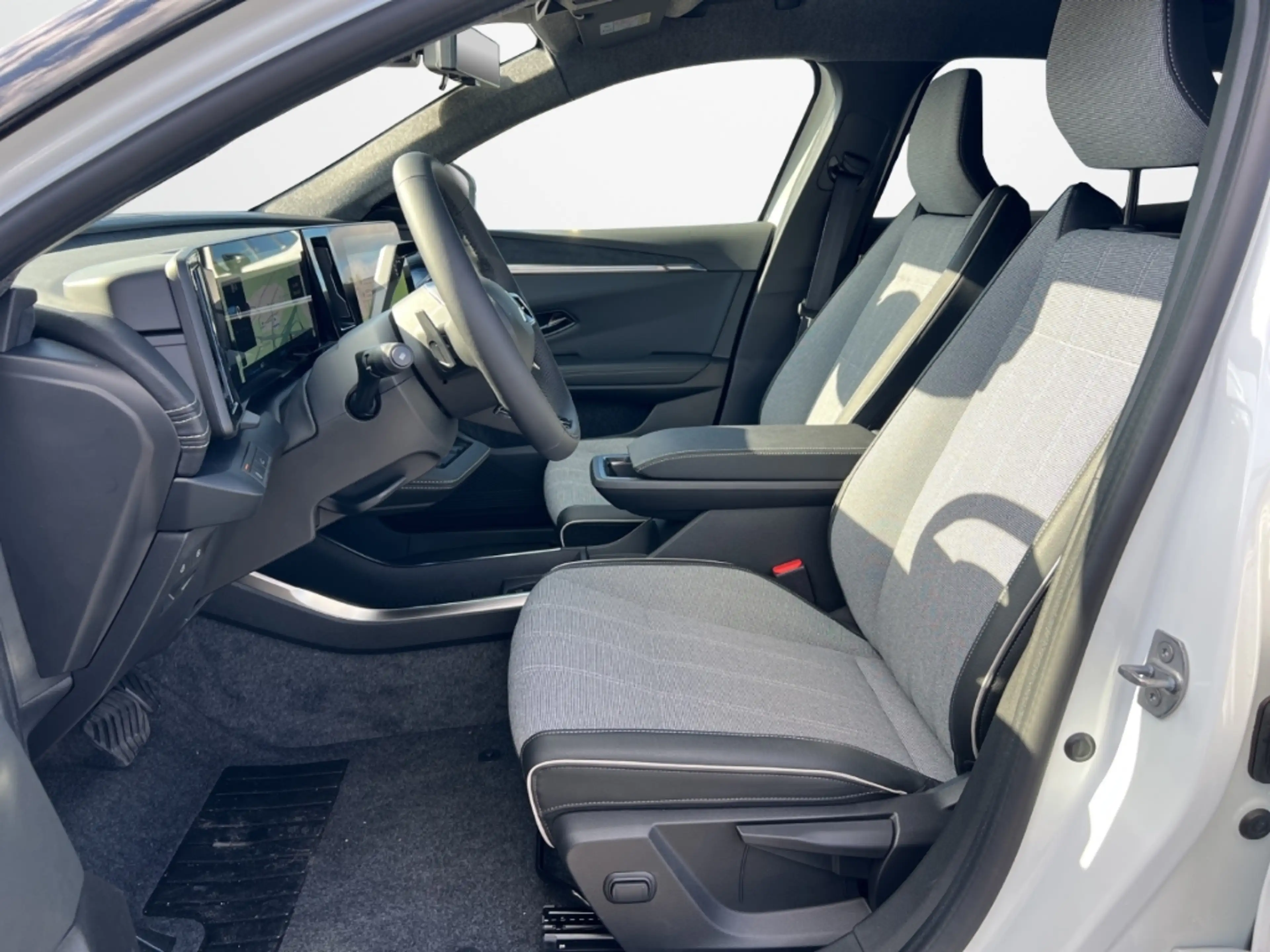 Mitsubishi Eclipse Cross 160 kW Diamant Top SitzHZ — photo 10
