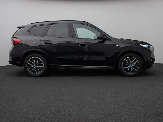 BMW X1 view 5