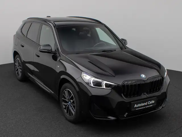 BMW X1 view 3