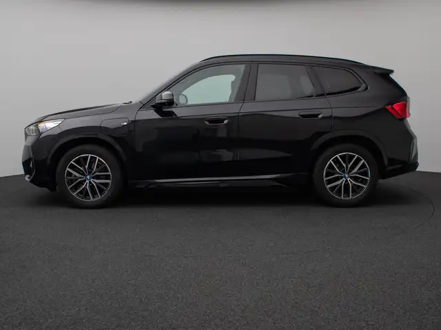 BMW X1 view 11