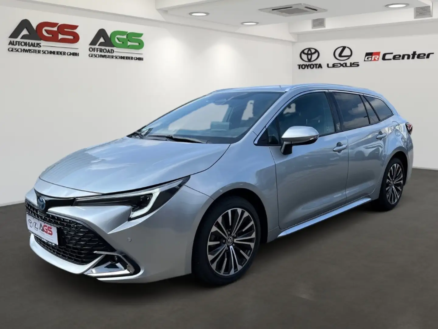 Toyota Corolla Touring Sports Hybrid Team D 1.8l Silber - 1