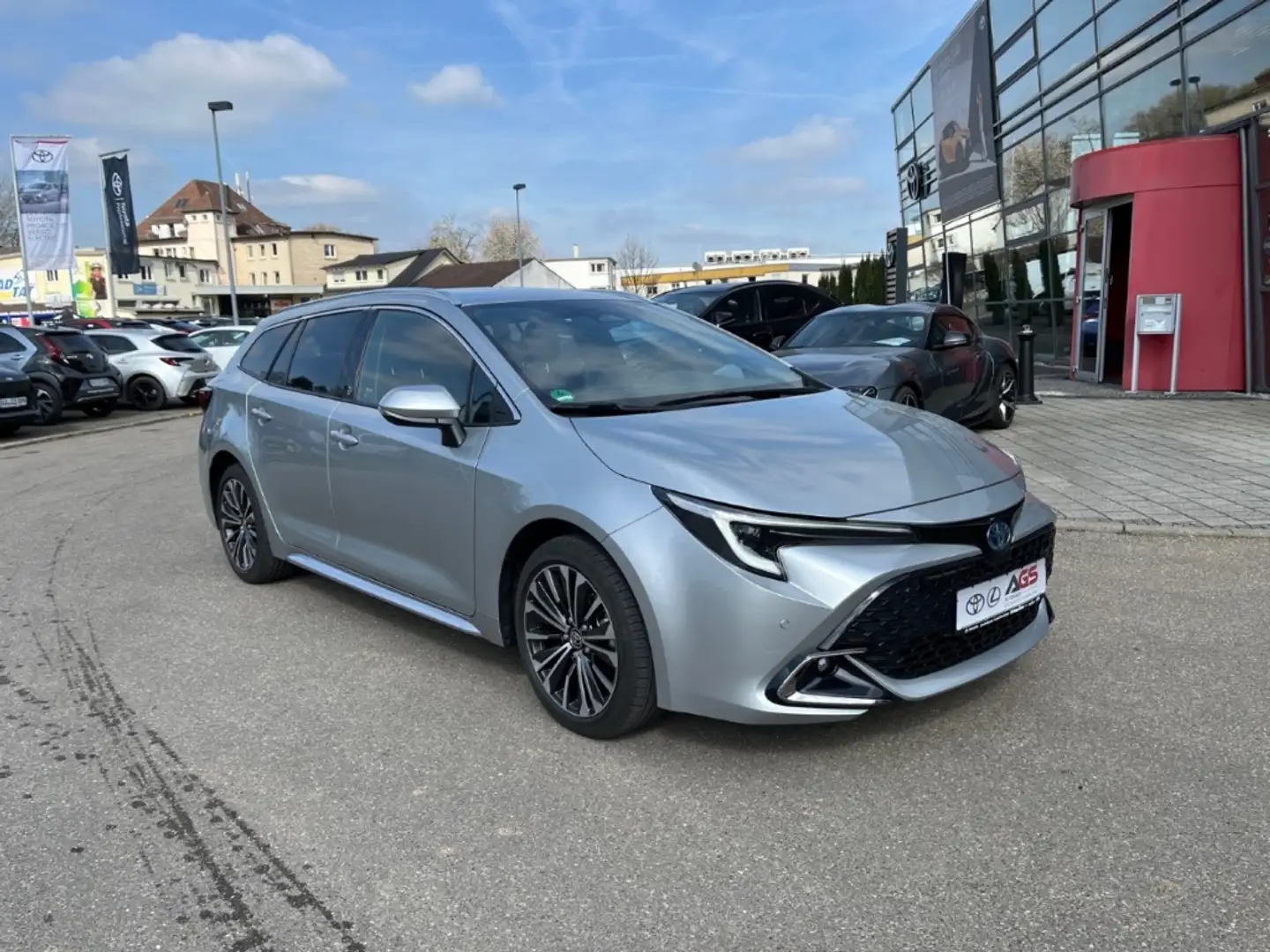 Toyota Corolla Touring Sports Hybrid Team D 1.8l Silber - 2