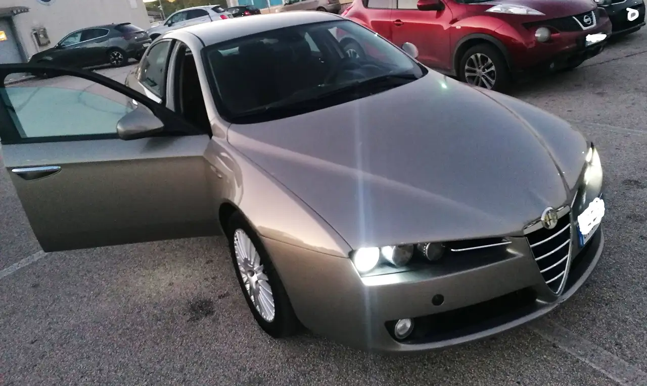 Alfa Romeo 159