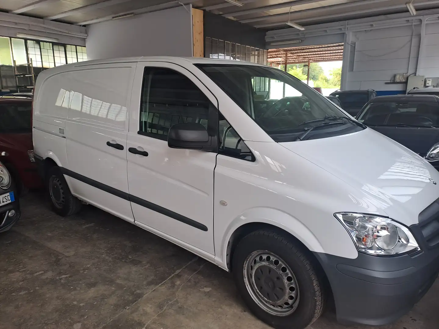 Mercedes-Benz VITO 2.2 cdi frigorifero euro5b Blanc - 1