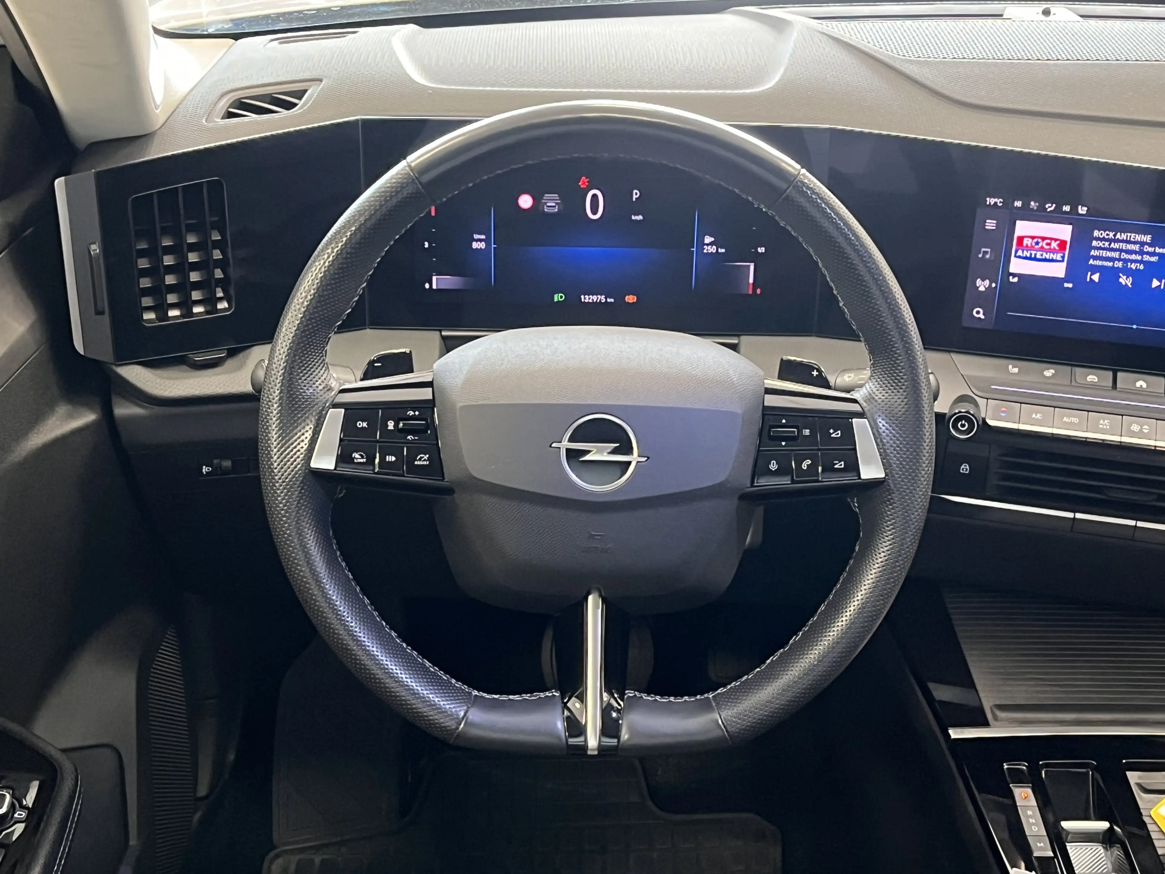 Opel Astra Elegance*NaviPro*Ambinte*LED*R.Cam*Keyless — photo 9