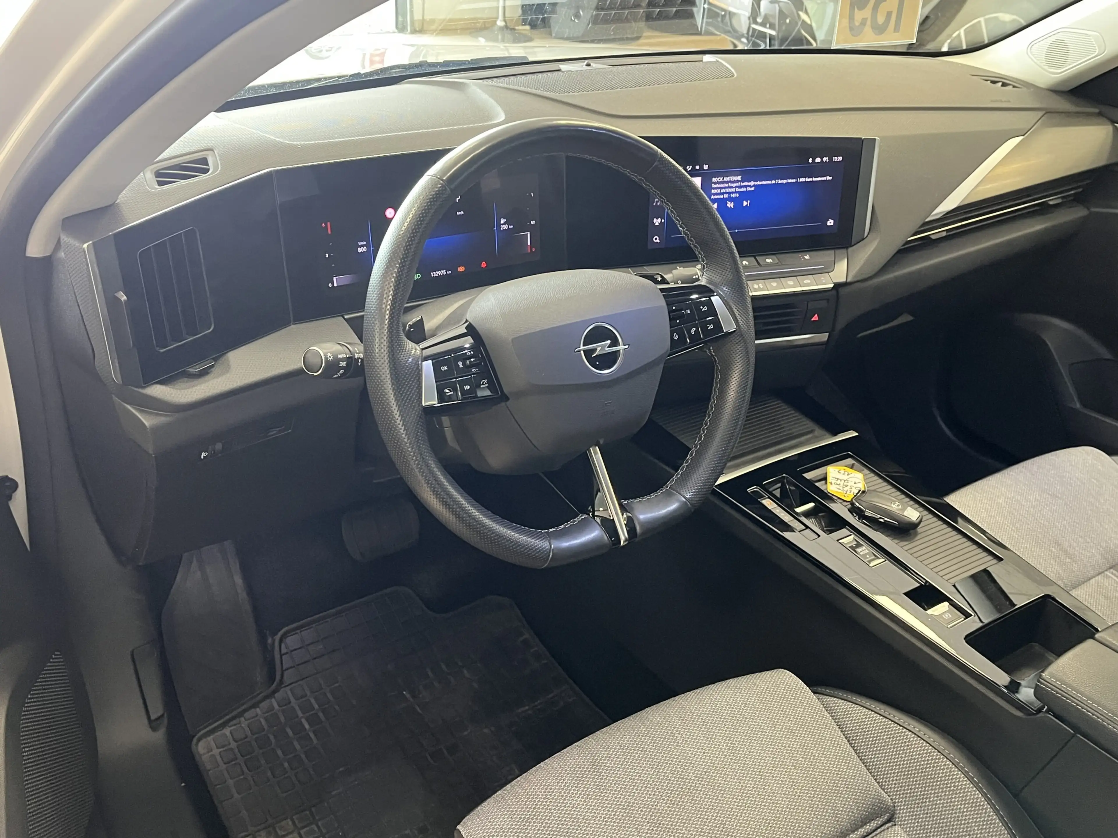Opel Astra Elegance*NaviPro*Ambinte*LED*R.Cam*Keyless — photo 14