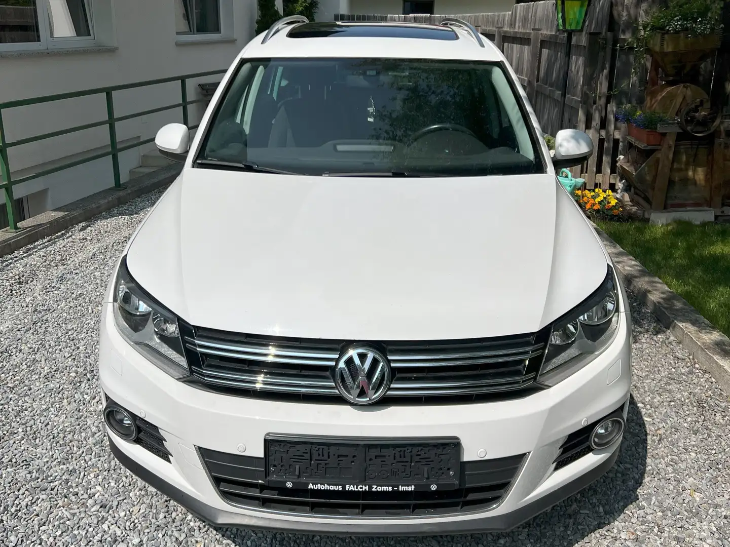 Volkswagen Tiguan 2.0 TDI Allrad * Panoramadach * Weiß - 2