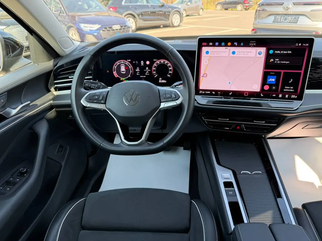 Volkswagen Passat ELEGANCE MASSAGE BIG SCREEN CARPLAY ADAPTIVE CRUIS, миниатюра 8