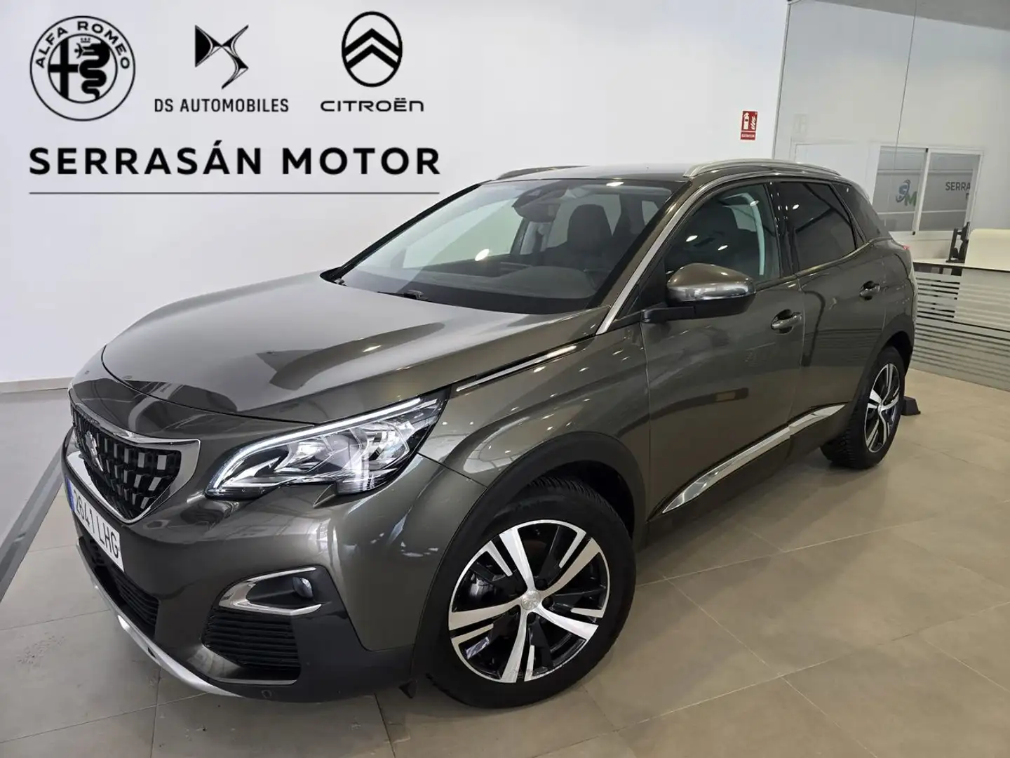 Peugeot 3008 Allure BlueHDi 130 S&S 6vel MAN. Gris - 1