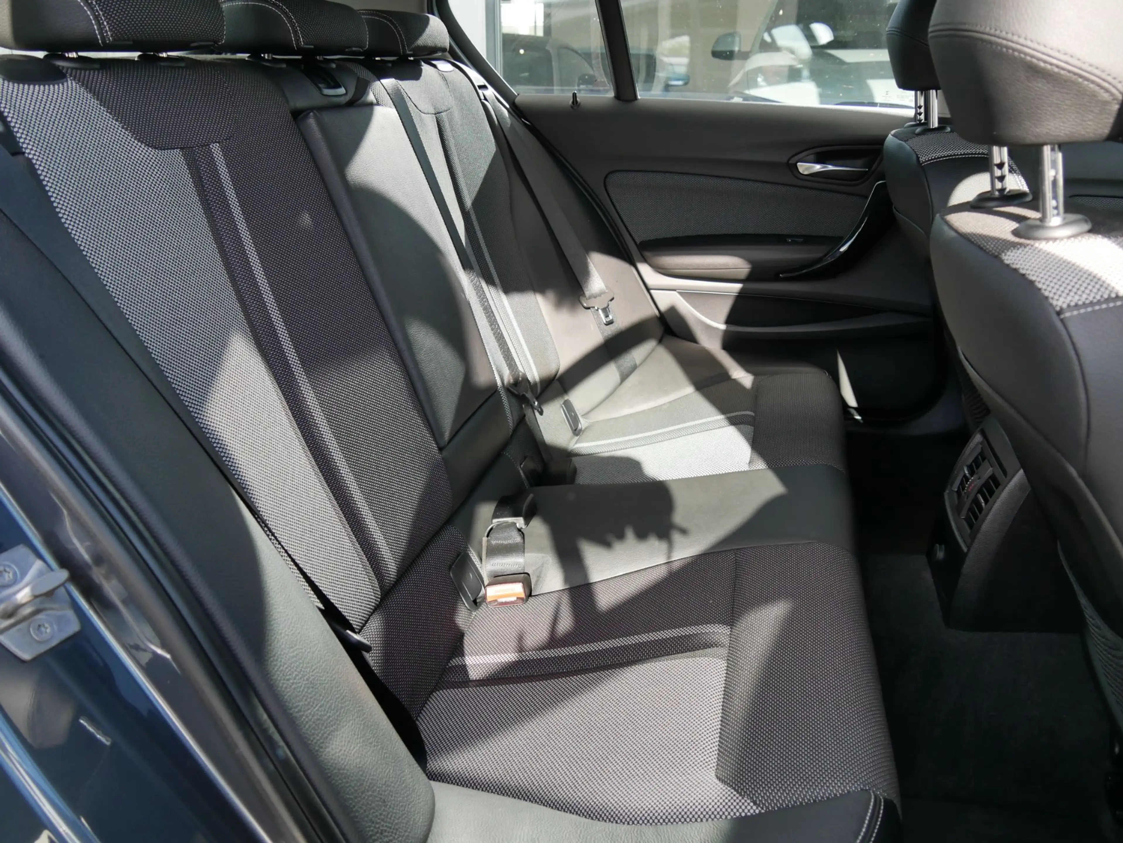BMW 118 118d LED NAVI 18" BMW SERVICE — photo 12