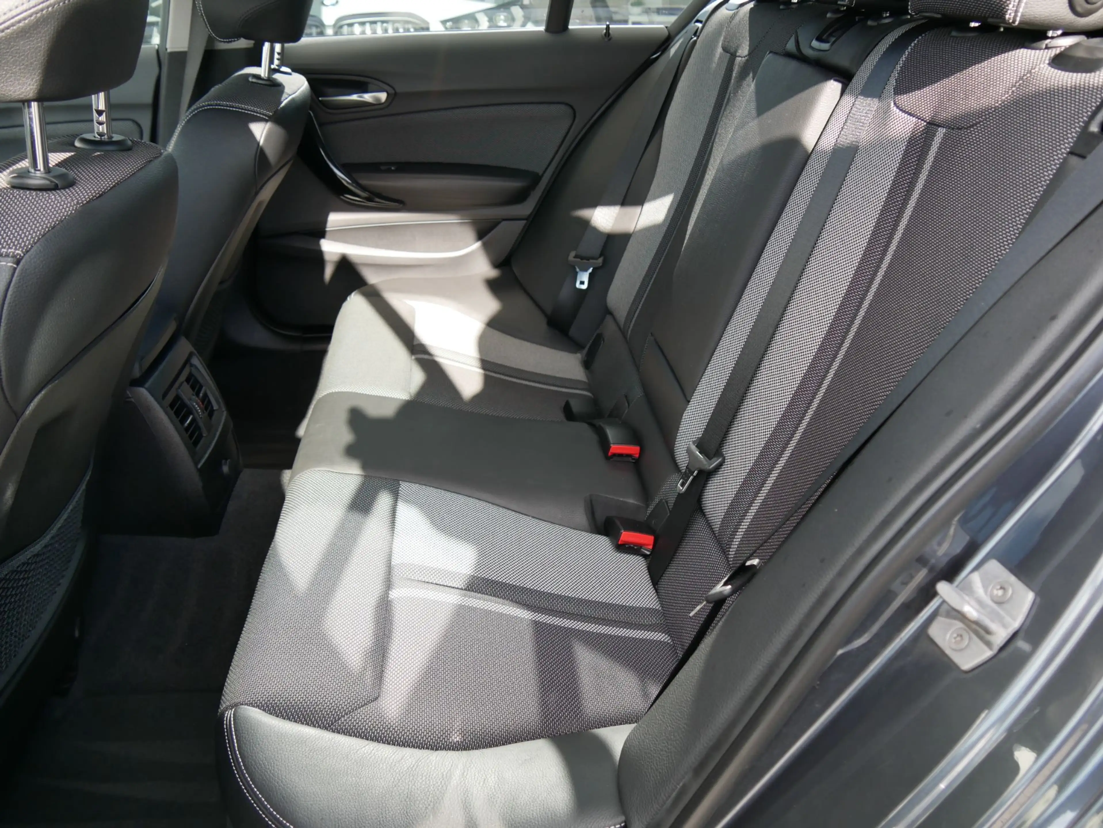BMW 118 118d LED NAVI 18" BMW SERVICE — photo 11