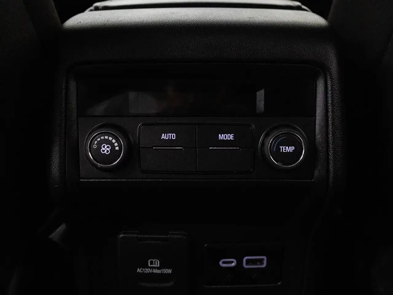 GMC Acadia снимка GMC Acadia