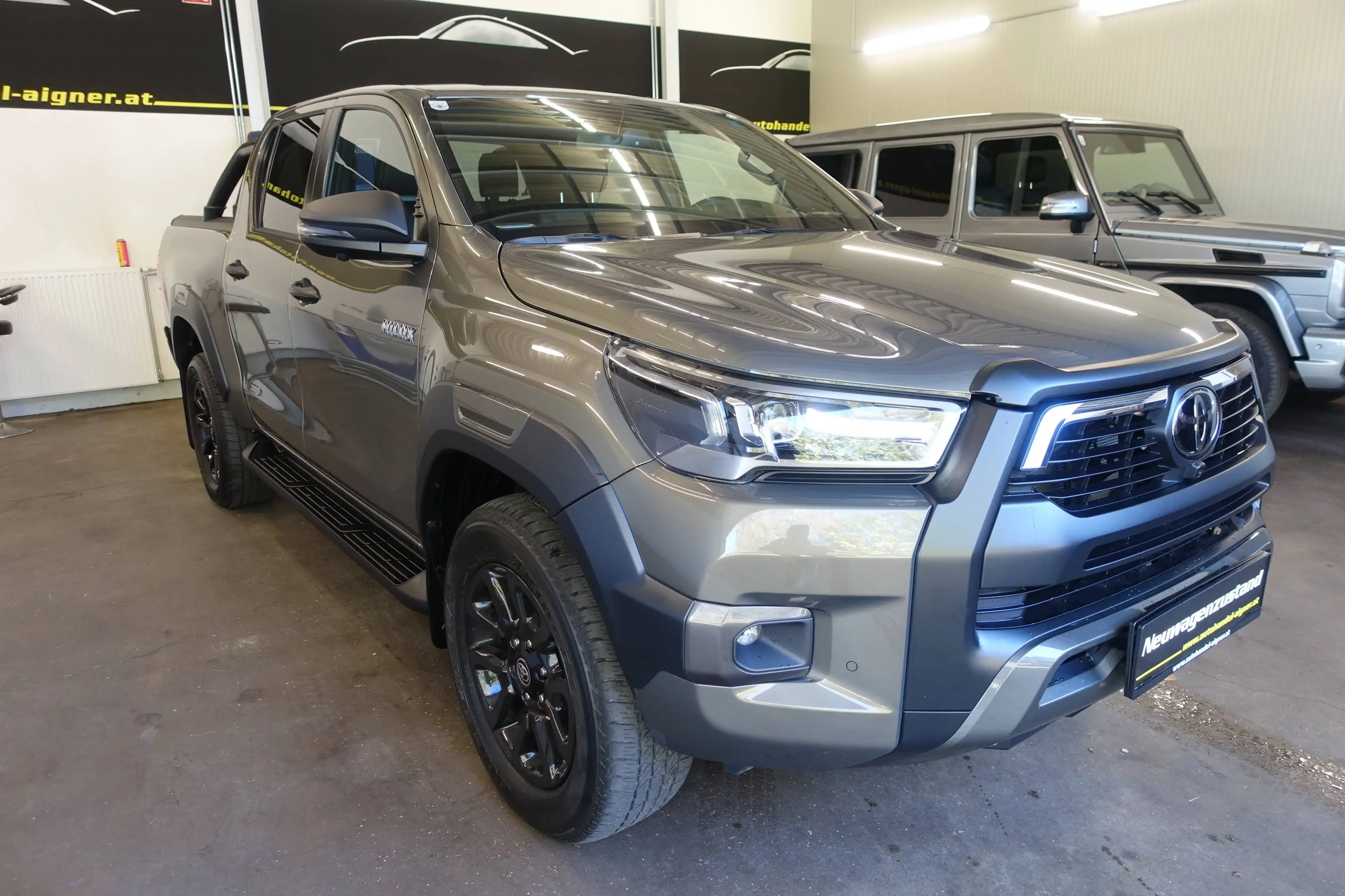 Toyota Hilux 4x4 Double Cab Invincible — photo 3