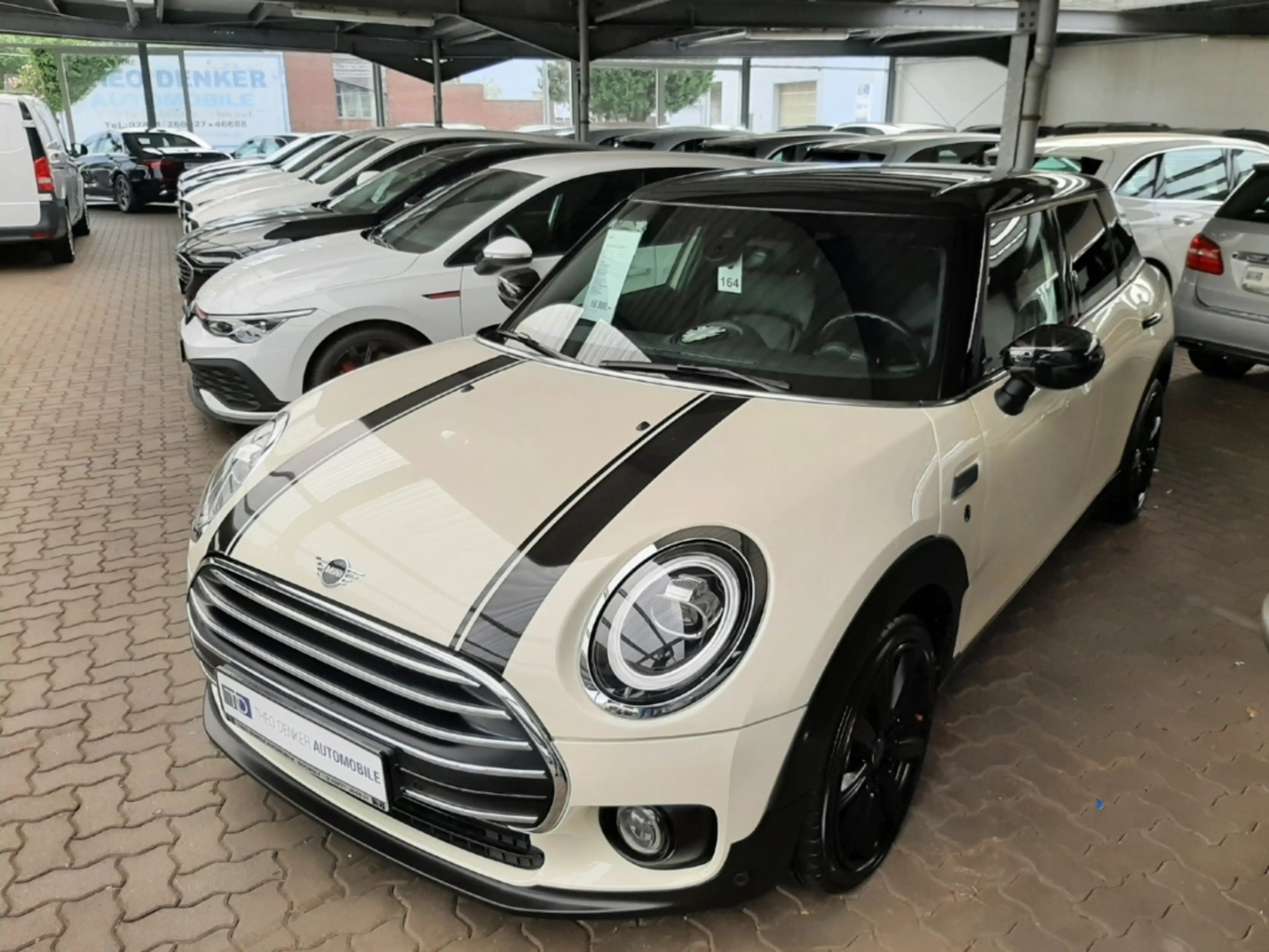 MINI Cooper D Clubman Aut. Leder Nav PDC — photo 2