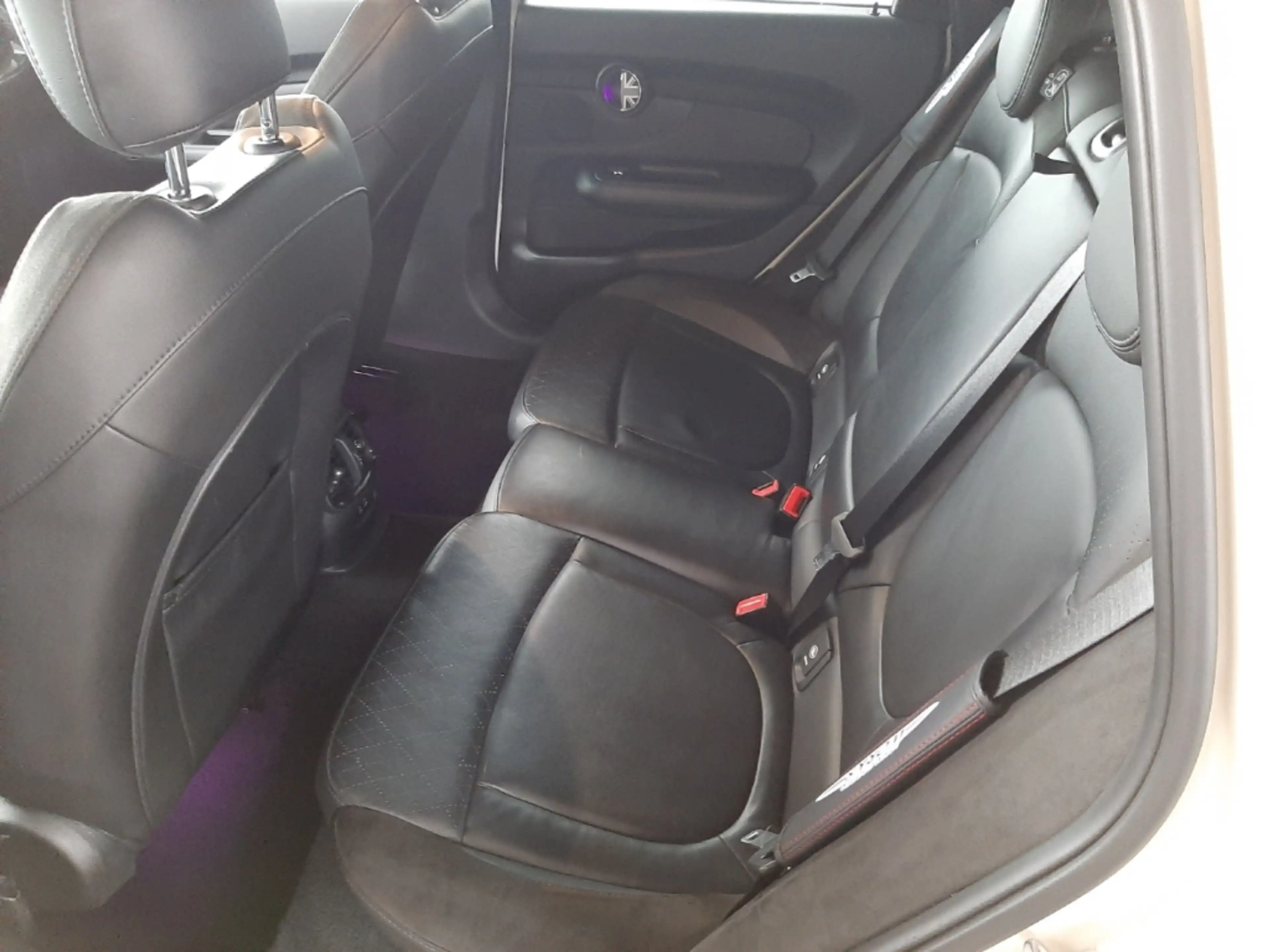 MINI Cooper D Clubman Aut. Leder Nav PDC — photo 8
