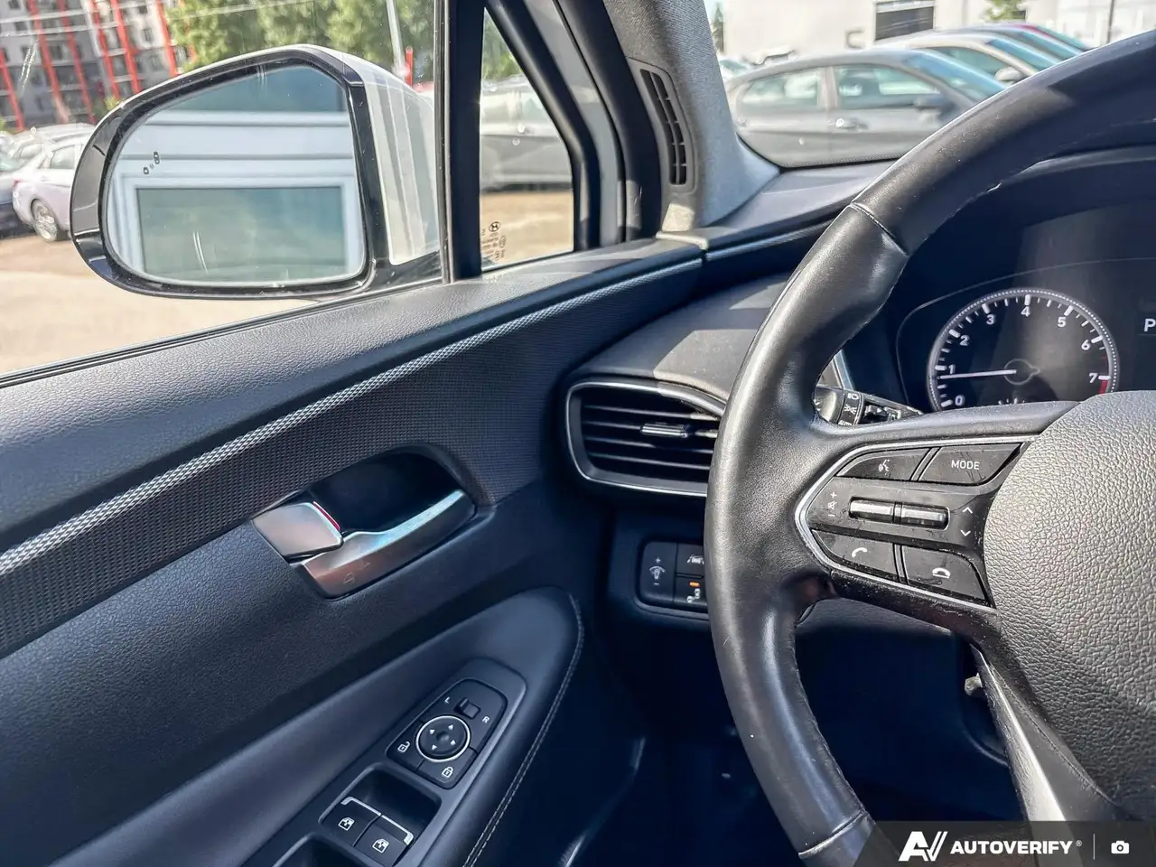 Hyundai SANTA FE снимка Hyundai SANTA FE