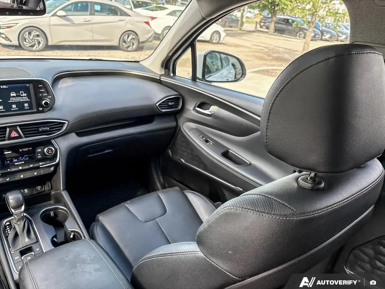 Hyundai SANTA FE снимка Hyundai SANTA FE