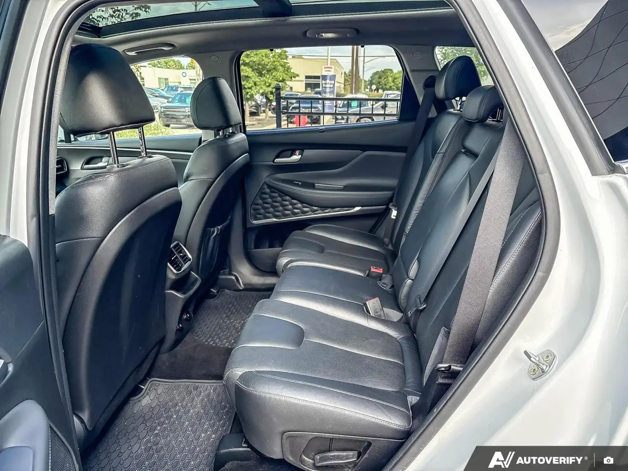 Hyundai SANTA FE снимка Hyundai SANTA FE
