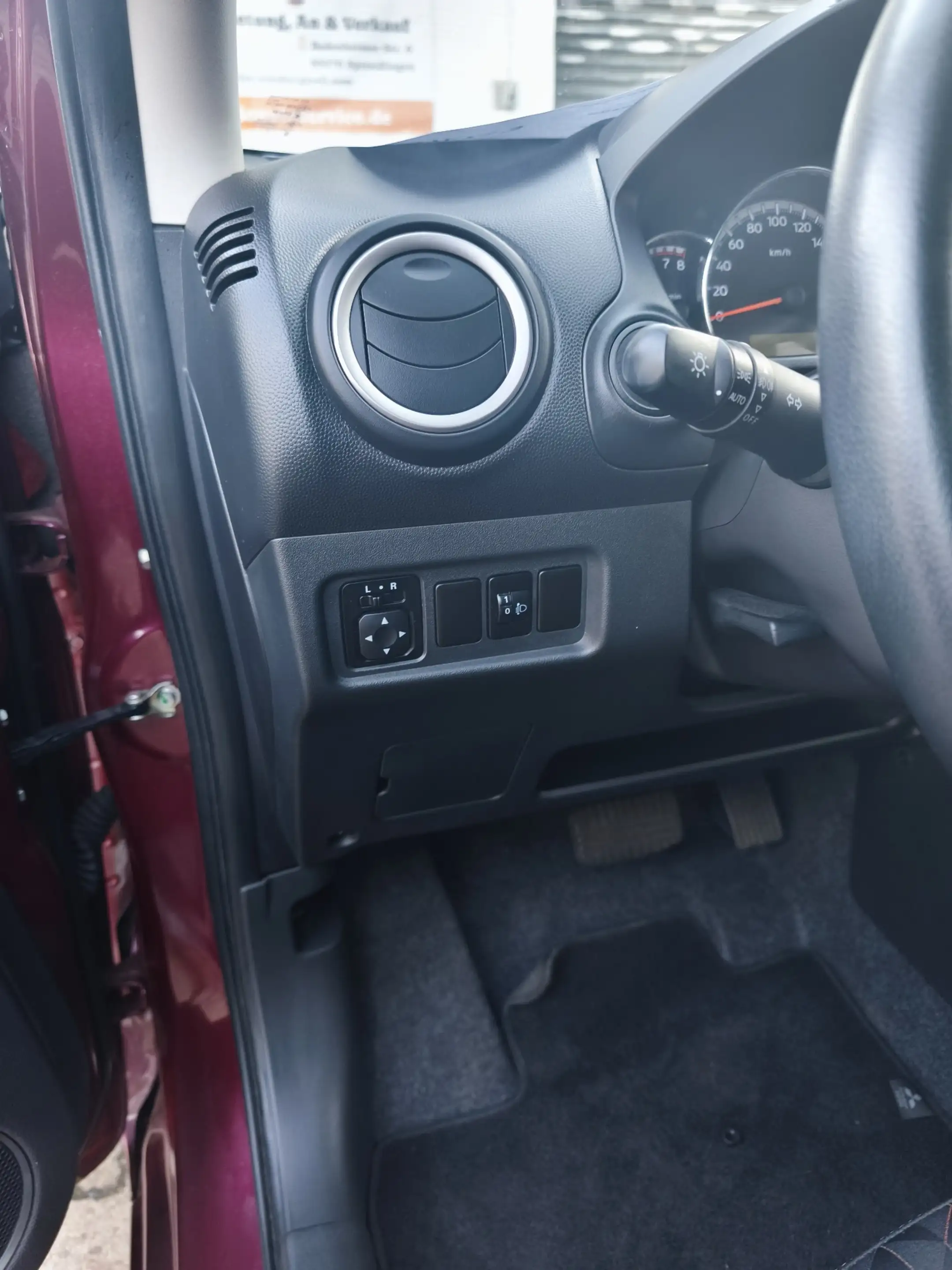 Mitsubishi Space Star Select — photo 10