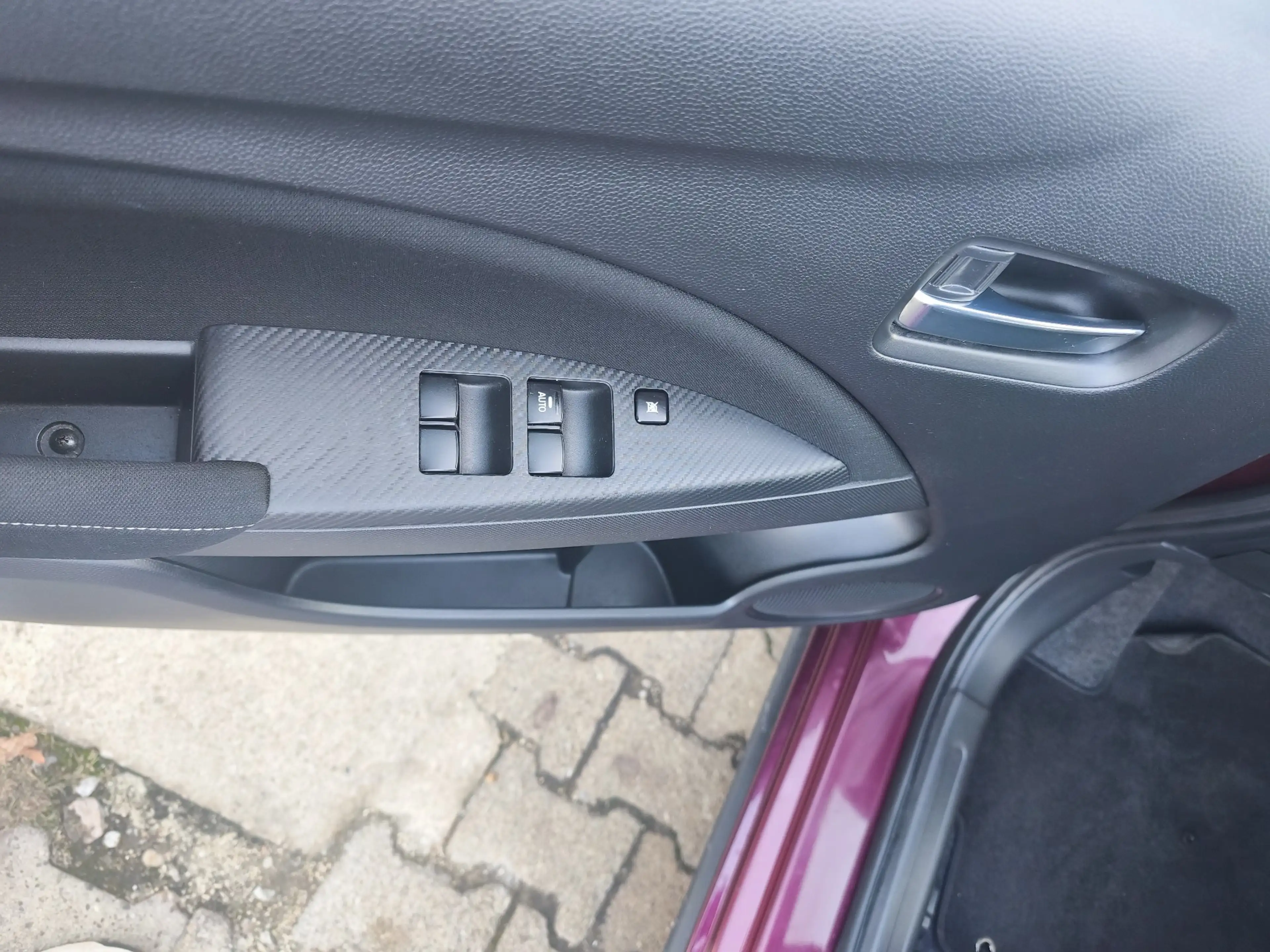 Mitsubishi Space Star Select — photo 9