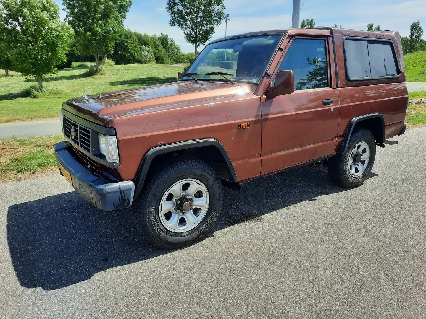 Nissan Patrol K260 met 2.8 motor Rood - 1