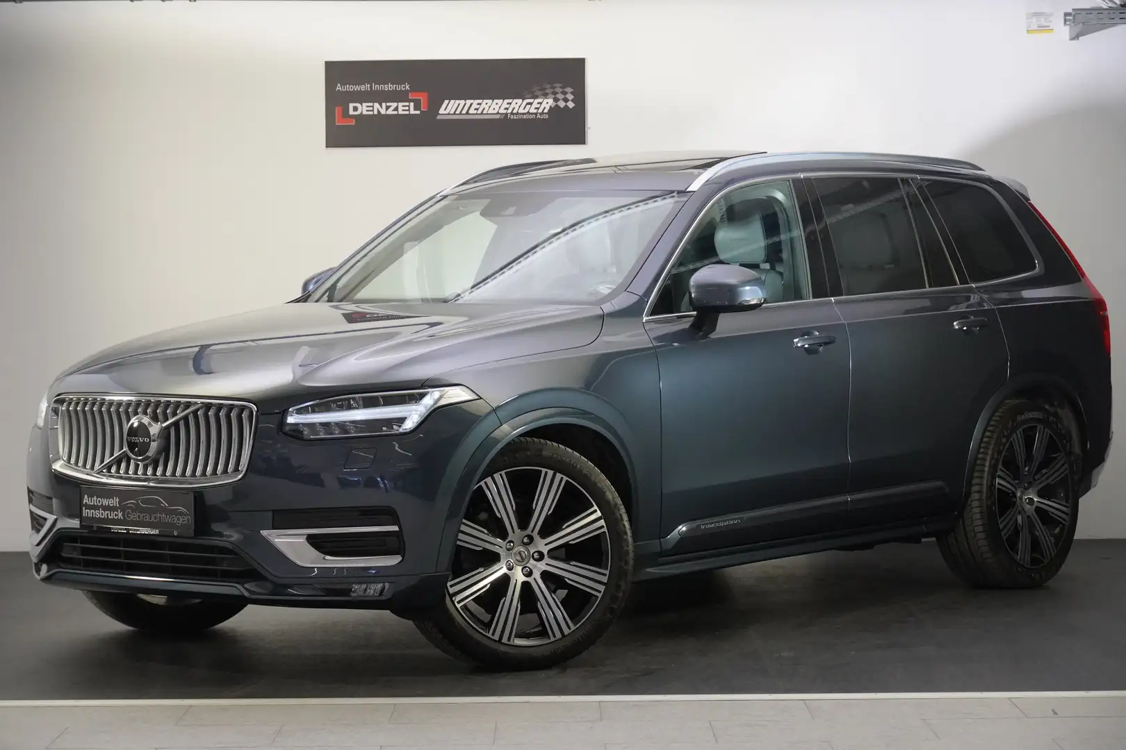 Volvo XC90 B5 AWD Inscription Blau - 1