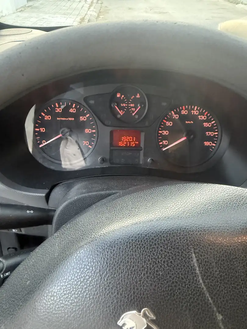 Peugeot Partner Furgón 1.6HDI Confort L1 Blanco - 1