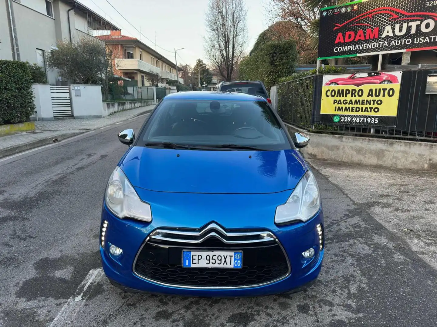 DS Automobiles DS 3 1.2 VTi 82 Just Black Bleu - 2