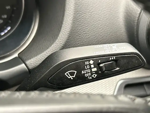 Audi Q2 view 19