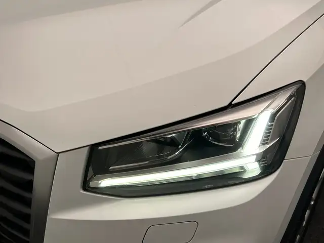 Audi Q2 view 23