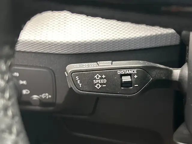 Audi Q2 view 28