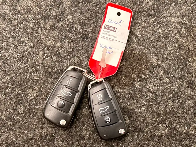 Audi Q2 view 9