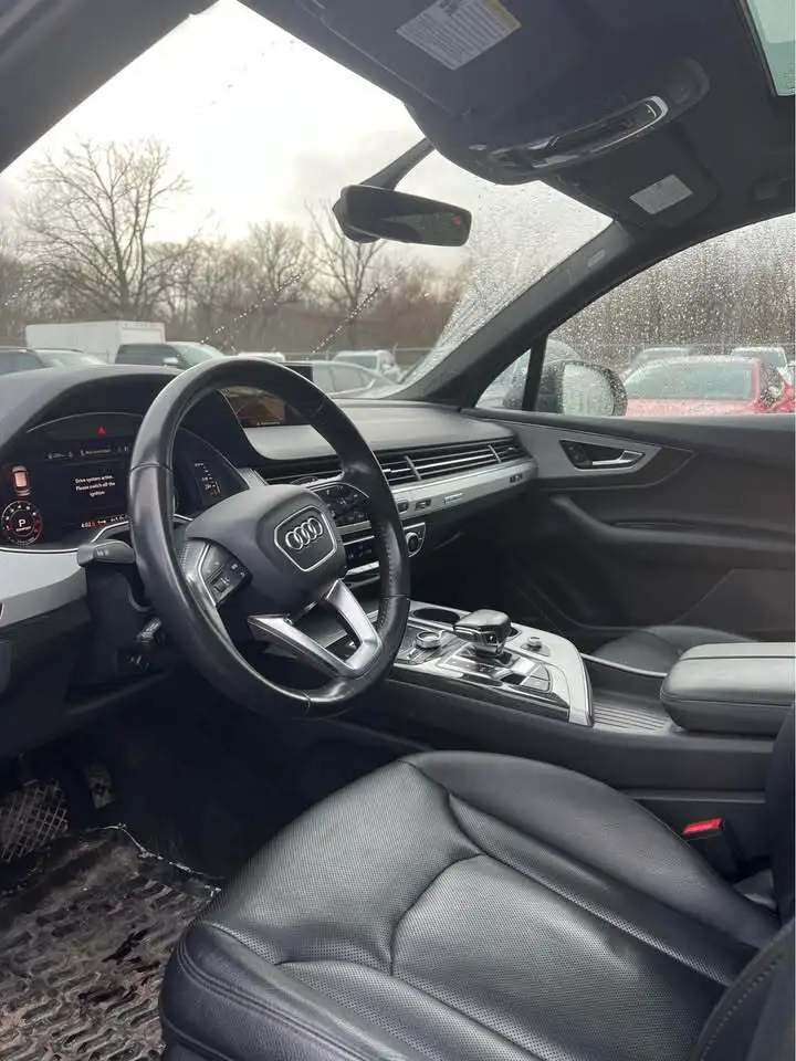 Audi Q7 снимка Audi Q7