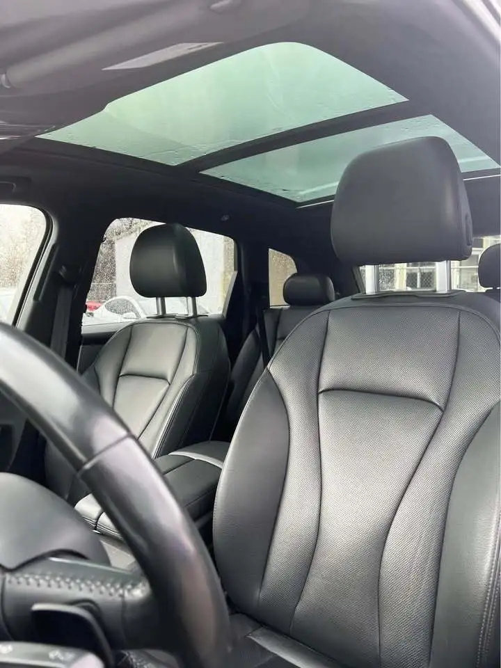 Audi Q7 снимка Audi Q7
