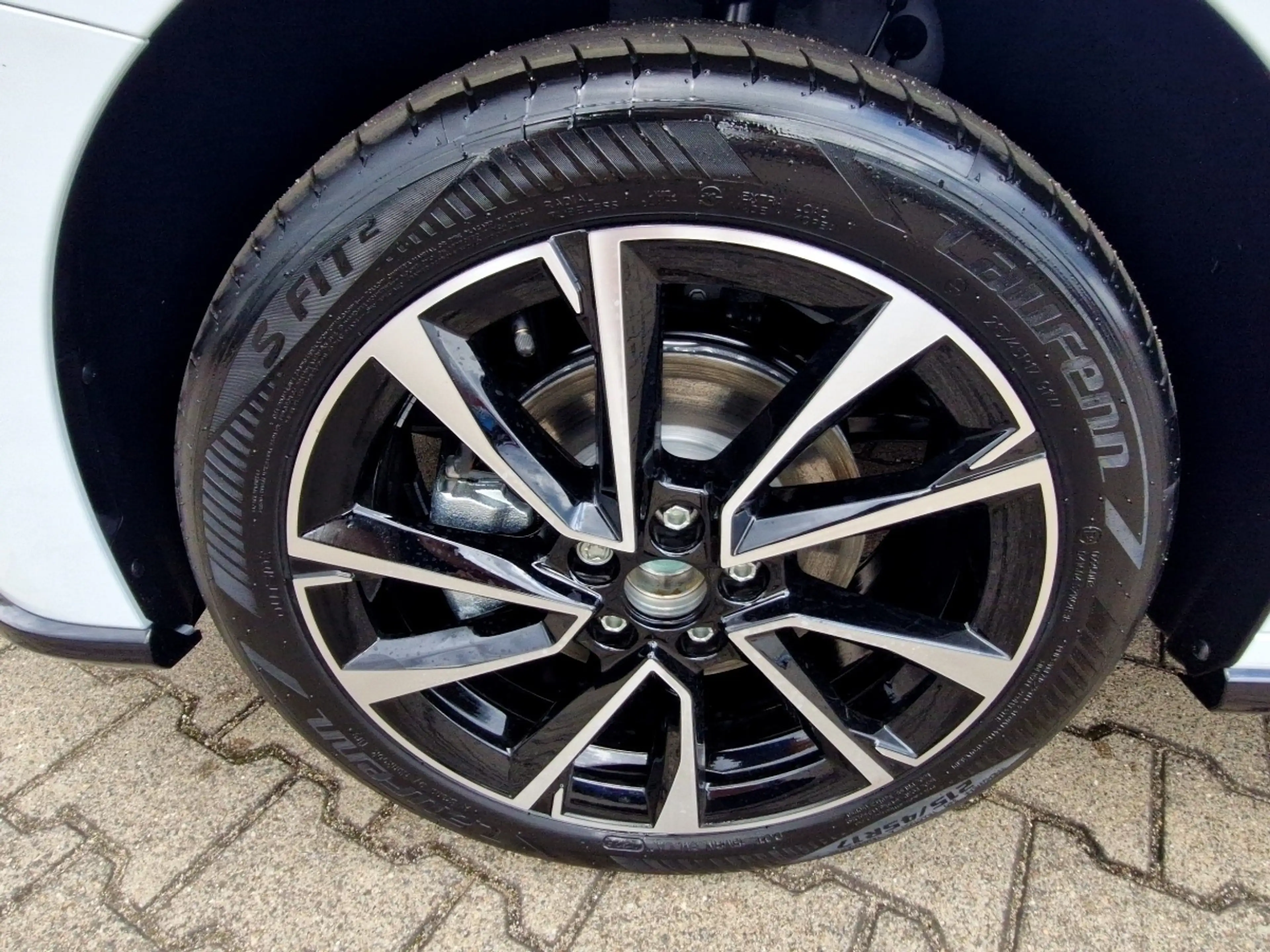 Skoda Fabia 1.0 TSI Monte Carlo LED ACC Sitzhzg Klimaautoma — photo 14