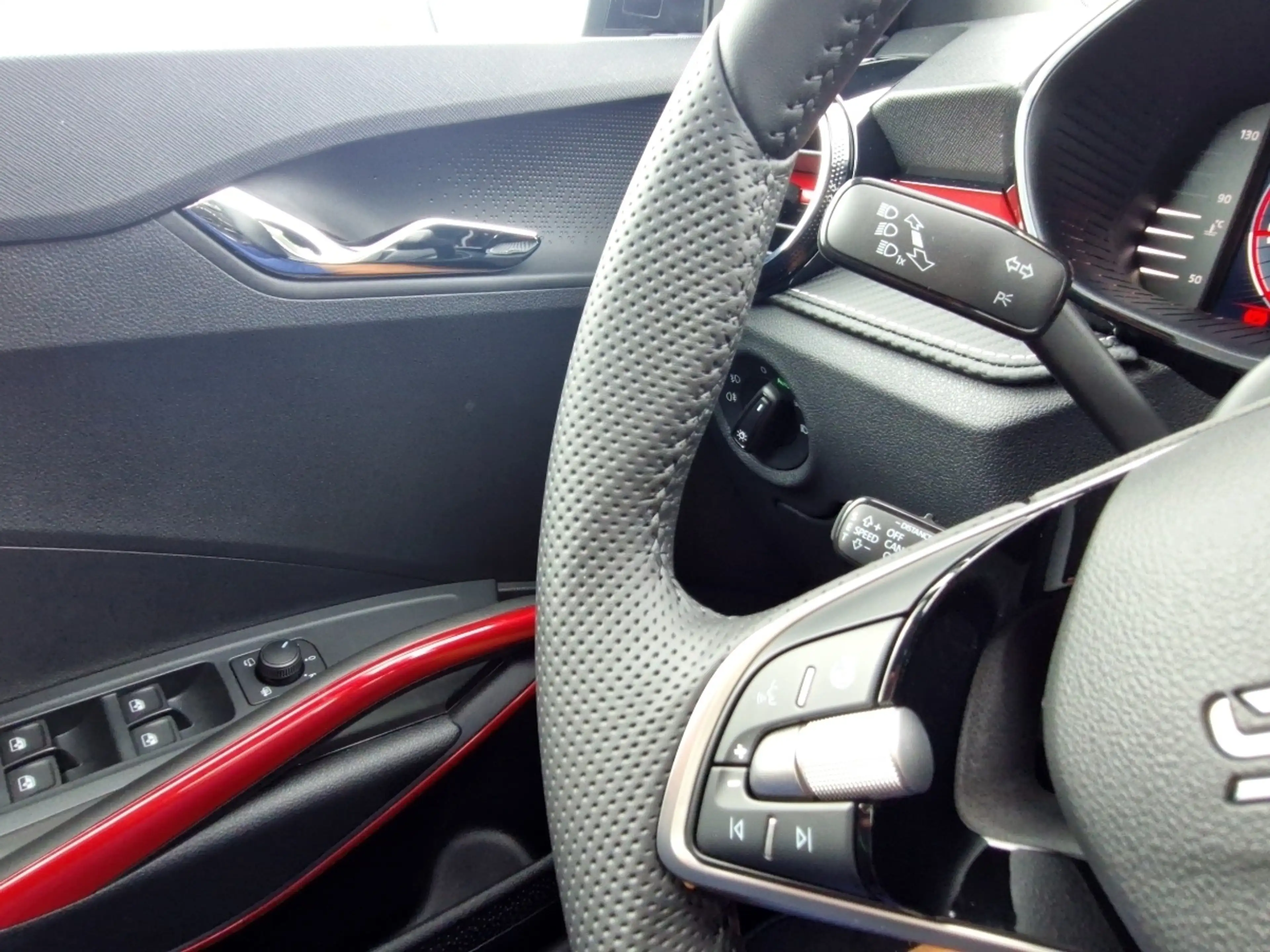 Skoda Fabia 1.0 TSI Monte Carlo LED ACC Sitzhzg Klimaautoma — photo 13