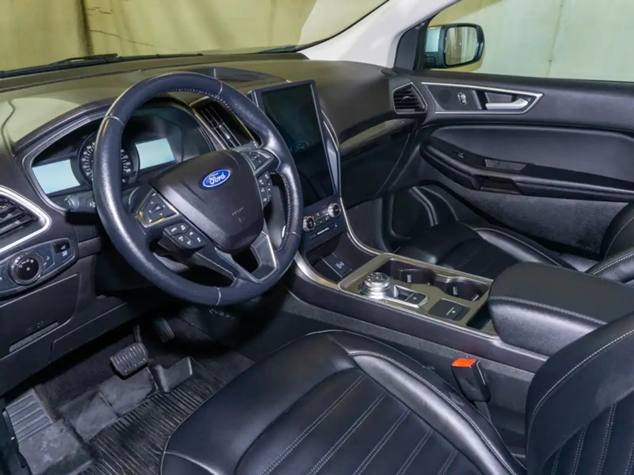Ford Edge снимка Ford Edge