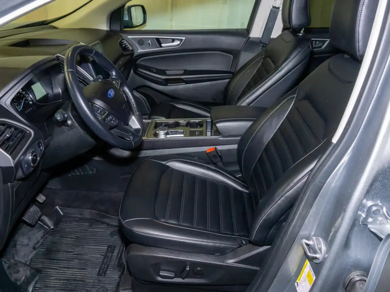Ford Edge снимка Ford Edge