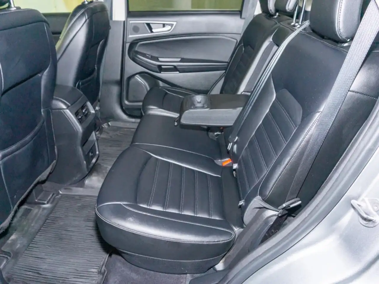 Ford Edge снимка Ford Edge