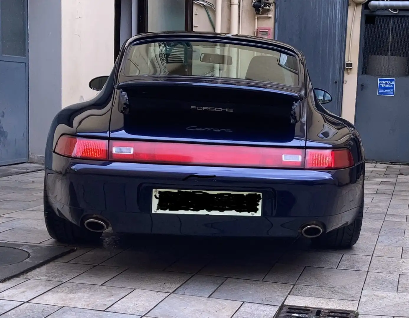 Porsche 993 911 Coupe 3.6 Carrera - 2